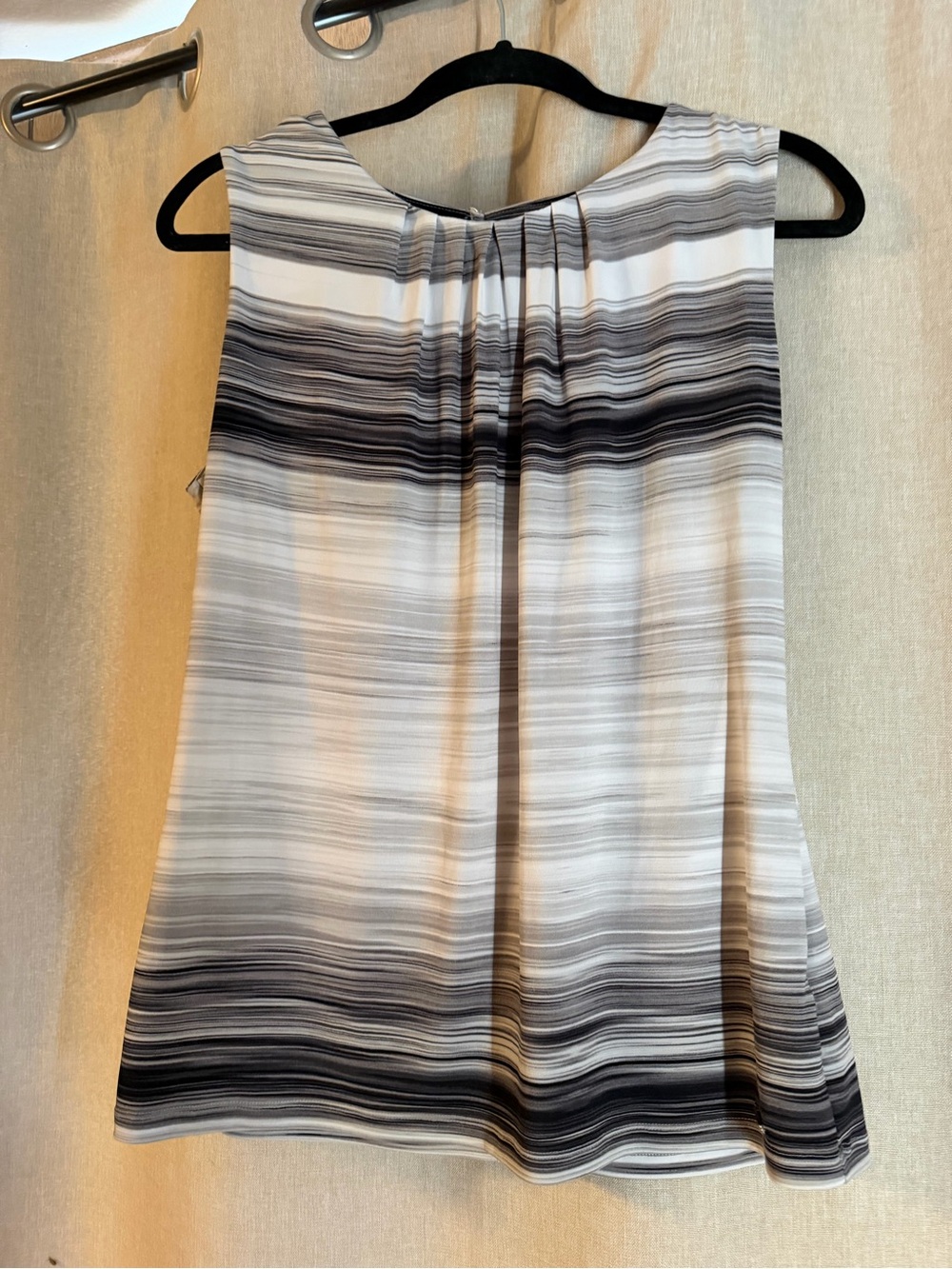 Calvin Klein Sleeveless Striped Pleat-Front Women’s Top - Black & White